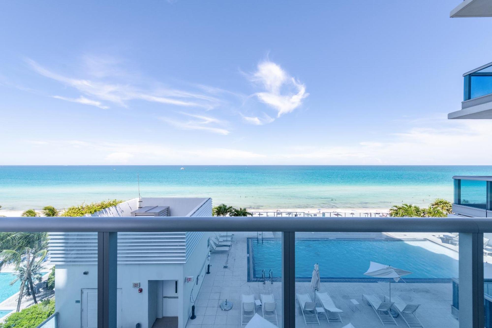 Bluebird Suites Monte Carlo Miami Beach Rum bild