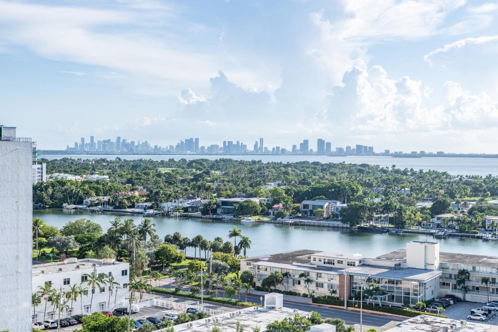 Bluebird Suites Monte Carlo Miami Beach Rum bild