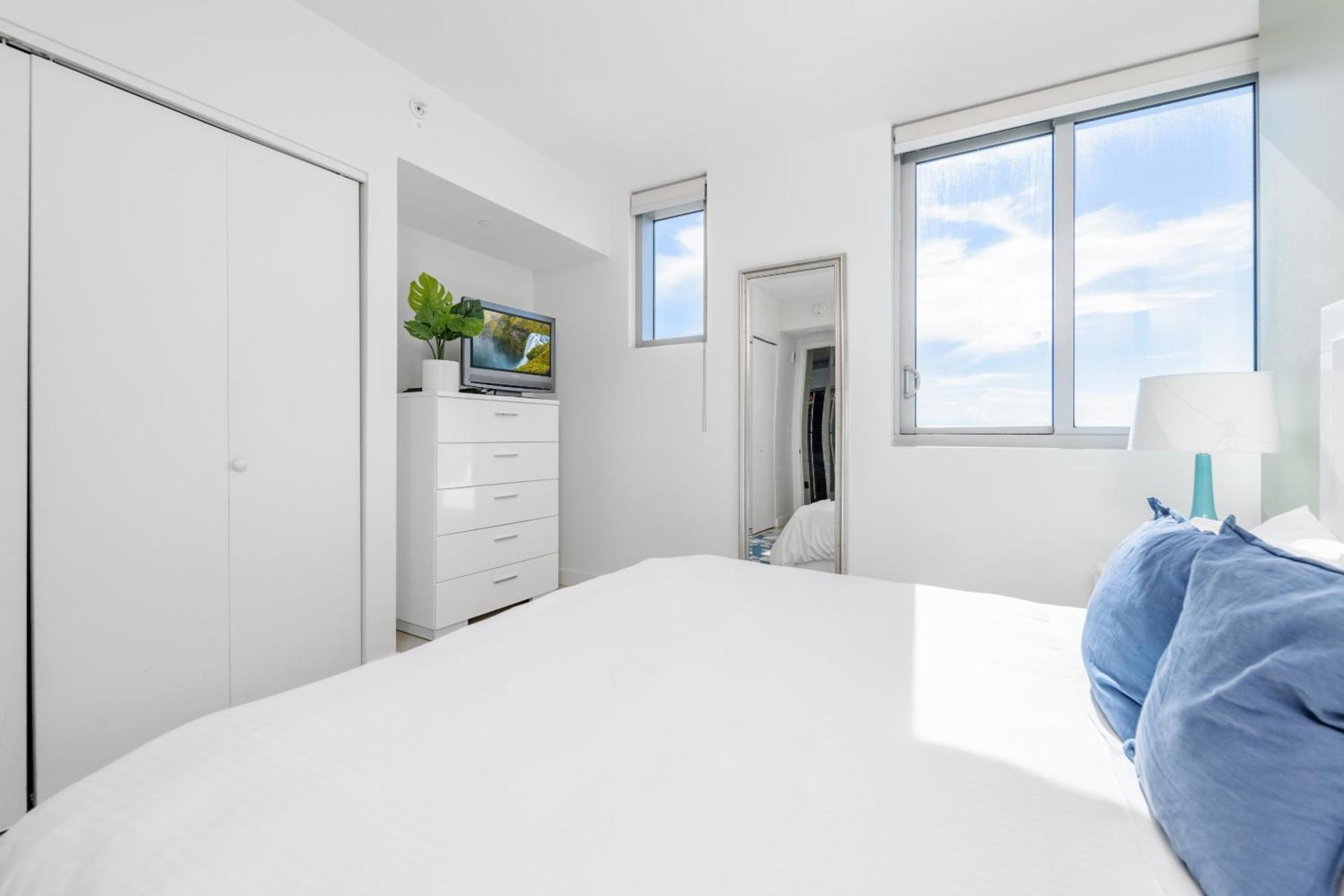 Bluebird Suites Monte Carlo Miami Beach Rum bild